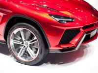 lamborghini urus 11