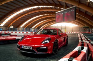 Porsche-Cayman-GTS 2014