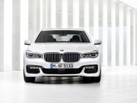 2016 BMW 7 M Sport 8