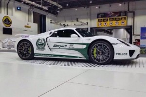 porsche 918 spyder dubai police 1