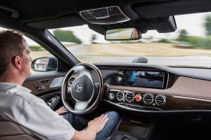 Mercedes-Autonomous-