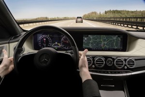 Mercedes-Benz Intelligent Drive in der neuen S-Klasse