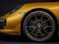 2017-porsche-911-turbo-s-exclusive-series-1