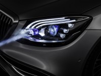 Mercedes-Maybach-DIGITAL LIGHT-1
