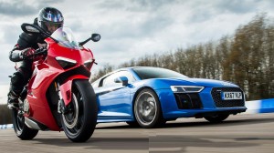 ducati_vs_Audi_r8