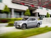 Mercedes-Benz_X_350_d_4MATIC-1