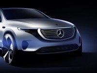 2019-mercedes-benz-EQC-1