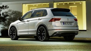 vw-tiguan-black-style-r-line-design-2