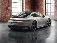 2020-Porsche-911-4S-Exclusive-1