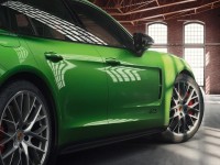 Porsche-Panamera-GTS-Mamba-green-4