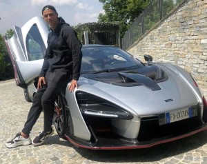 2019-Ronaldo-McLaren-Senna