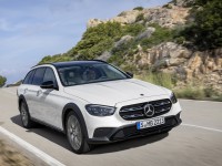 2020-Mercedes-Benz-E-1