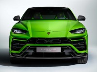 2021-Lamborghini_Urus-1