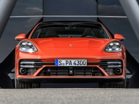 2021-porsche-panamera-turbo-s-1