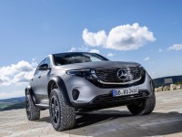 2020-Mercedes-Benz-EQC-4x4-1