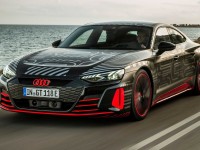 2021-audi-rs-e-tron-gt-1