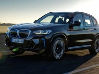 2022-bmw-ix3-18