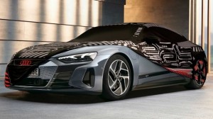 camouflage-audi-e-tron-gt-car-cover-