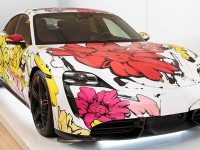 2022-porsche-taycan-art-car-shun-sudo-1