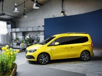 2022-Mercedes-Benz-T-van-14
