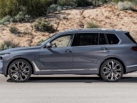 2023-bmw-x7-5