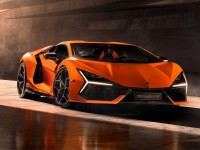 2024-lamborghini-revuelto-1