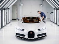 bugatti-paint-exclusive-luxuscars-1