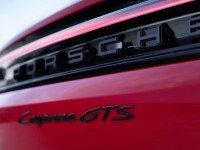 2025-porsche-cayenne-gts-1