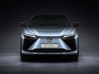 2025-lexus-rz-1