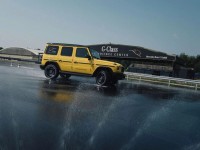 2025-mercedes-G-class-experience-1