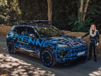 2025-porsche-cayenne-electric-prototype-1