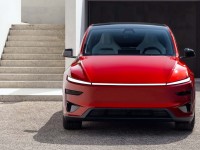 2026-tesla-model-y-performance-1
