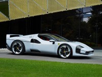 2025-Ferrari-SC40-1