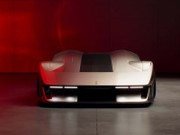 2025-NFT-ferrari-f76-1