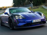 2026-porsche-taycan-turbo-gt-manthey-nurburgring-record-1